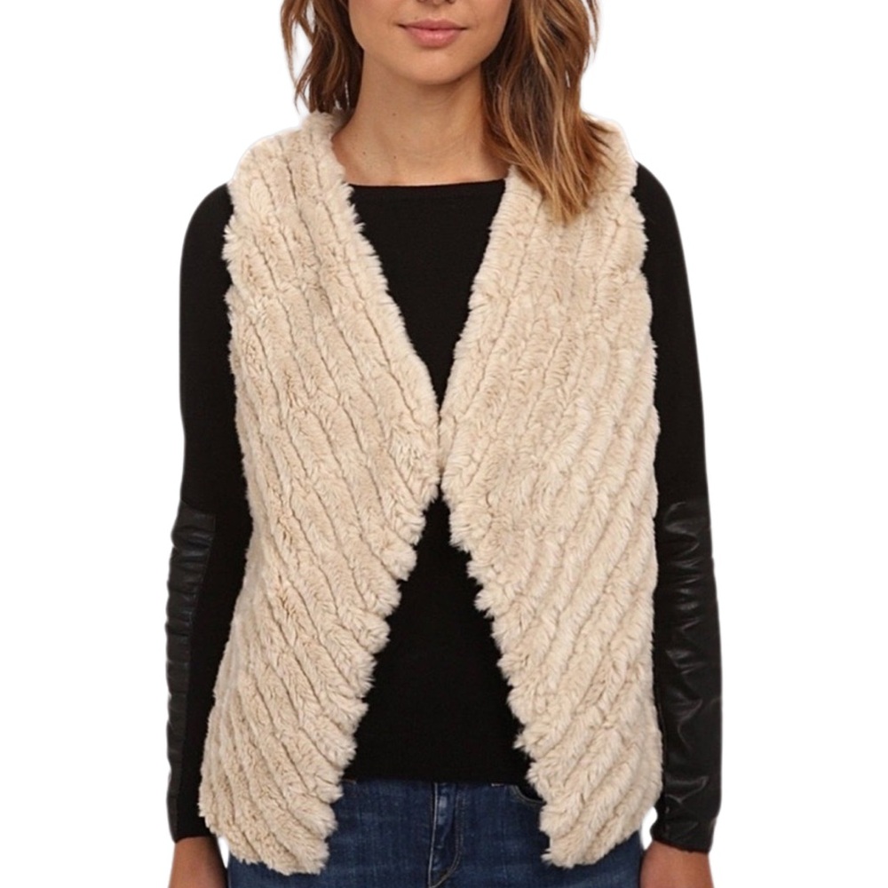 BB DAKOTA by STEVE MADDEN Keith Faux Fur Beige Open Vest